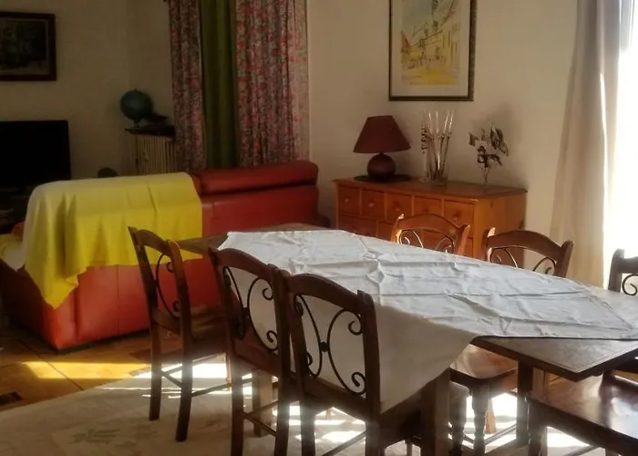 La Campagne A La Bed and breakfast Dijon